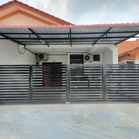 D'Port Dicksonmuslimonly Homestay Kültér fotó