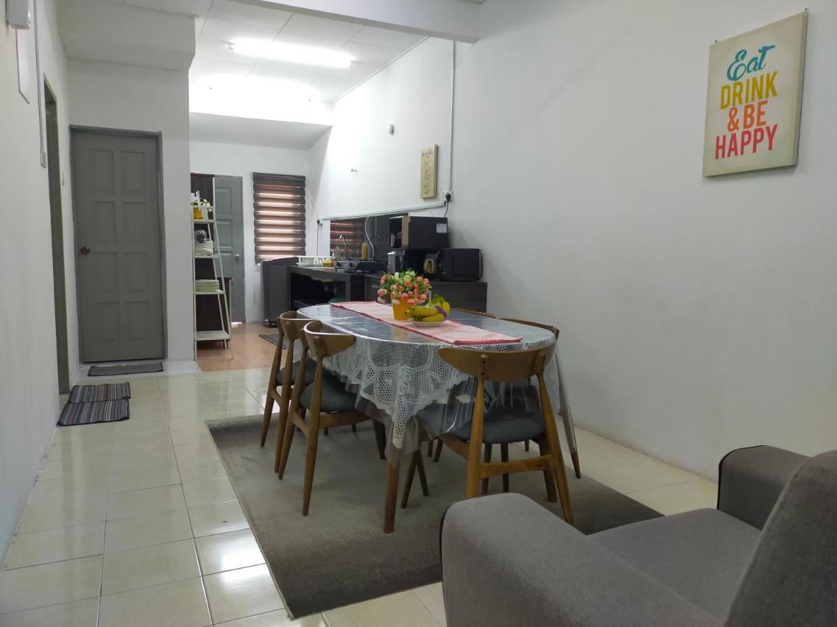 D'Port Dicksonmuslimonly Homestay Kültér fotó